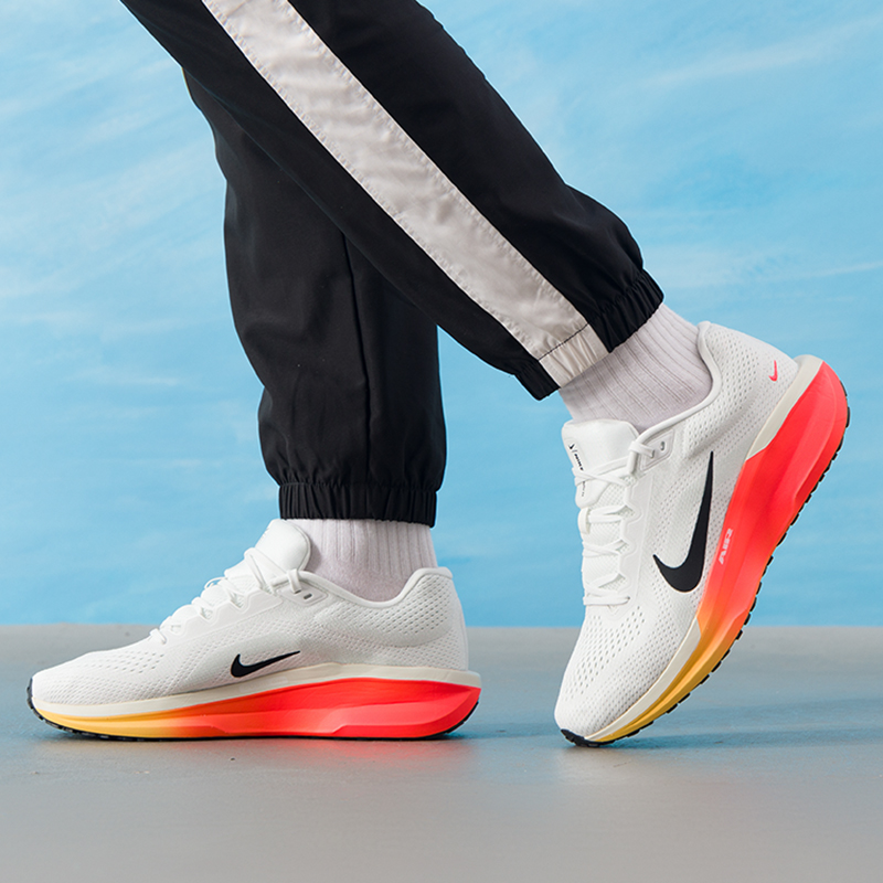 Nike Men's Shoes Original Ligh - Lightweight Road Running Shoes 评论和价格